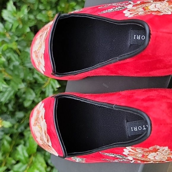 NEW Edda Suede Embroidered Loafer Size 8 - Picture 14 of 14